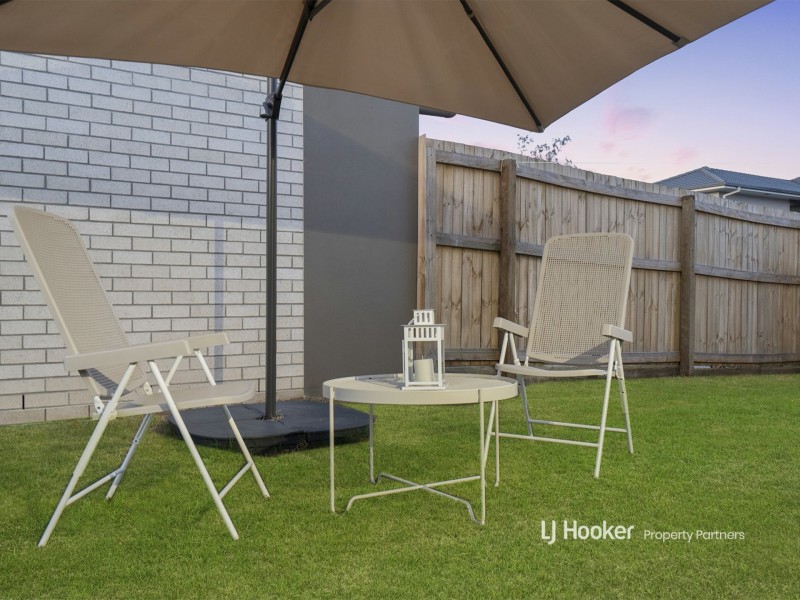 8 Bassin Street, Pallara QLD 4110