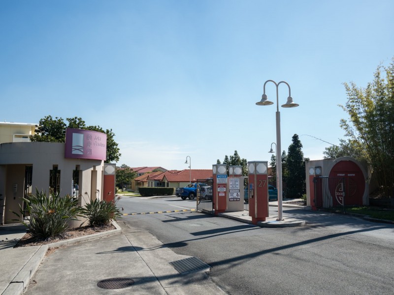 Unit 26/27 Clarendon Avenue, Bethania QLD 4205