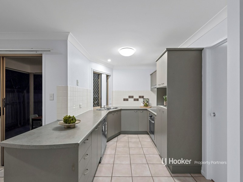 8/121 Palatine Street, Calamvale QLD 4116