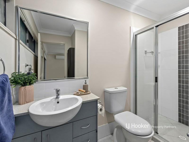2/360 Benhiam Street, Calamvale QLD 4116