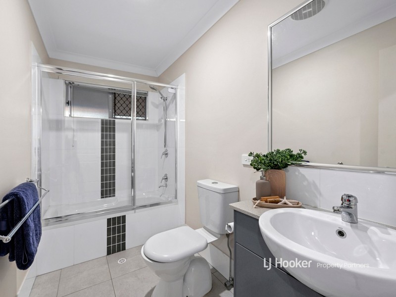 2/360 Benhiam Street, Calamvale QLD 4116