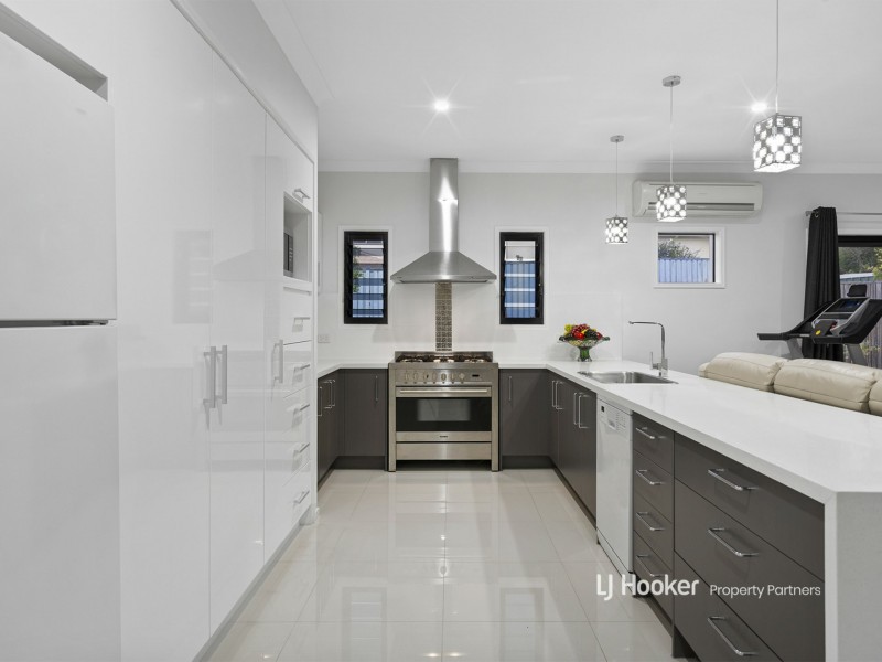 48 Juniper Circuit, Stretton QLD 4116