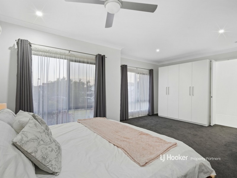 48 Juniper Circuit, Stretton QLD 4116