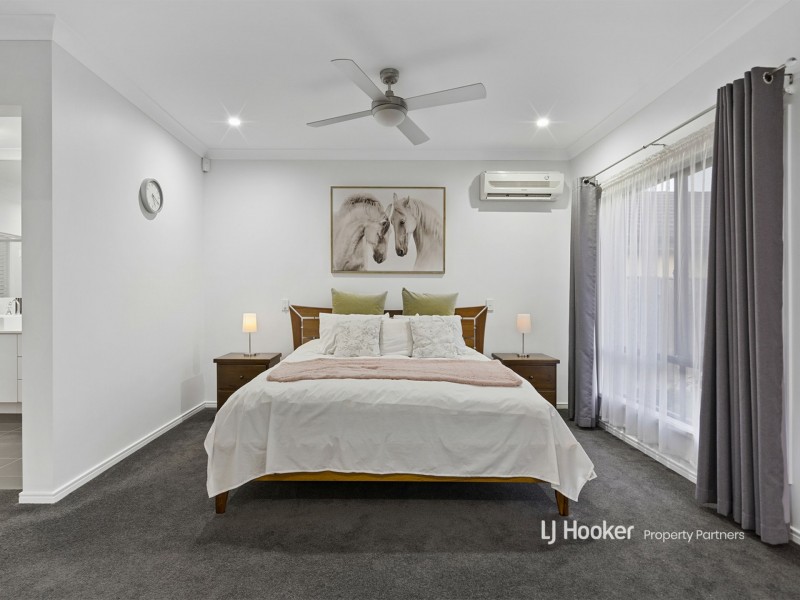48 Juniper Circuit, Stretton QLD 4116