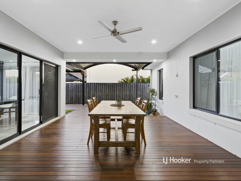 48 Juniper Circuit, Stretton QLD 4116