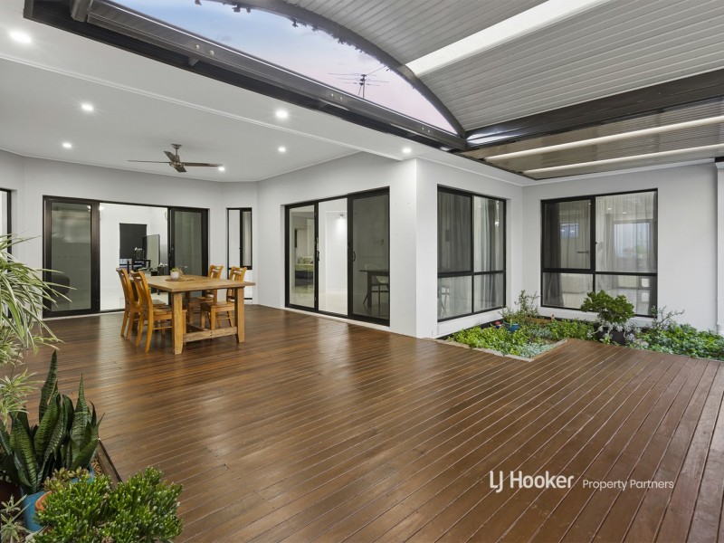 48 Juniper Circuit, Stretton QLD 4116