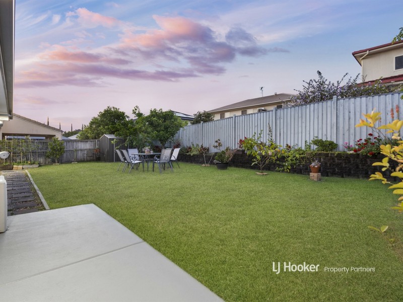 48 Juniper Circuit, Stretton QLD 4116