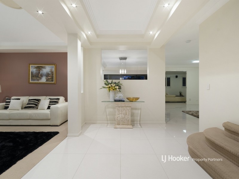 9 Slobodian Avenue, Eight Mile Plains QLD 4113