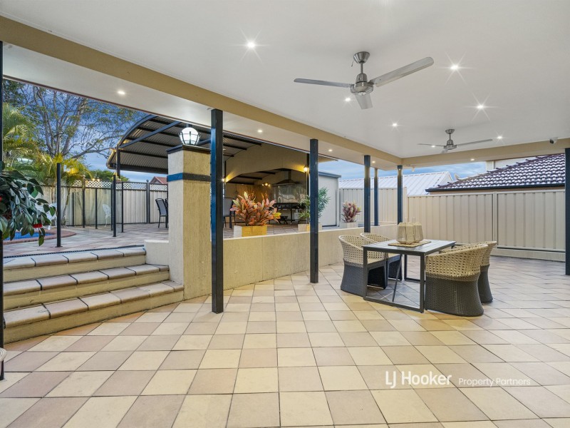 56 Poinciana Crescent, Stretton QLD 4116