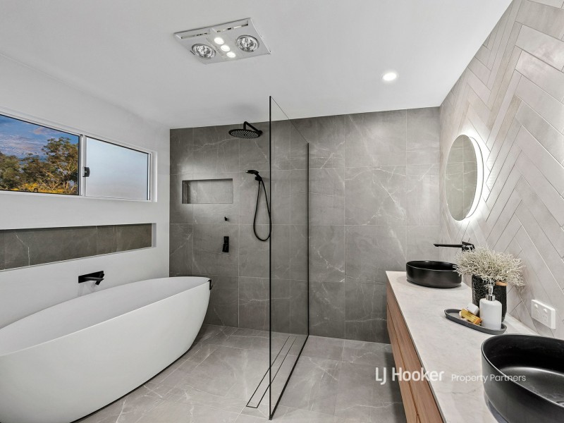 1 Wendy Place, Wishart QLD 4122