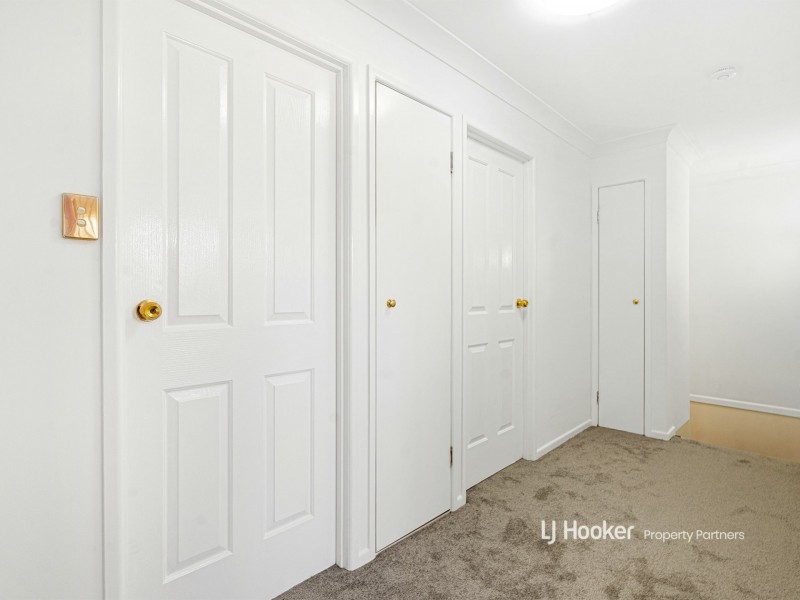 65 Oakleaf Street, Eight Mile Plains QLD 4113