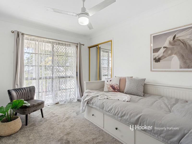 65 Oakleaf Street, Eight Mile Plains QLD 4113