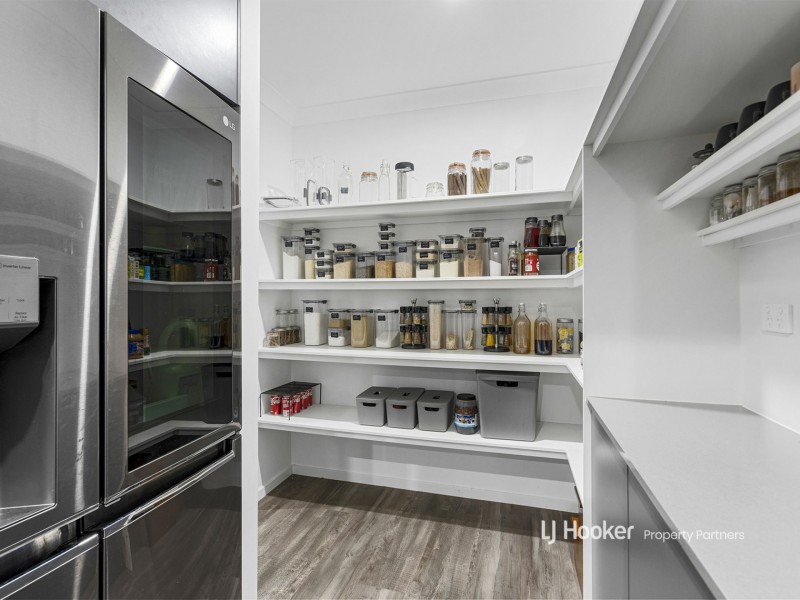 22 Escalade Circuit, Pallara QLD 4110