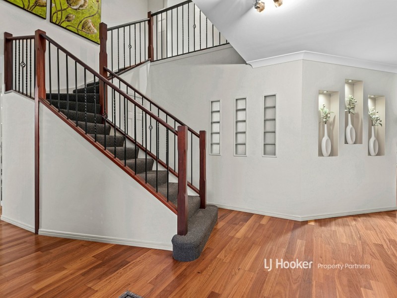 7 Lexington Place, Wishart QLD 4122