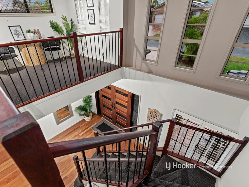 7 Lexington Place, Wishart QLD 4122