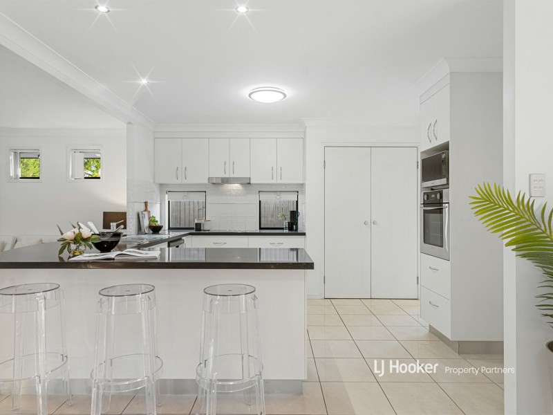 14 Trevi Close, Eight Mile Plains QLD 4113