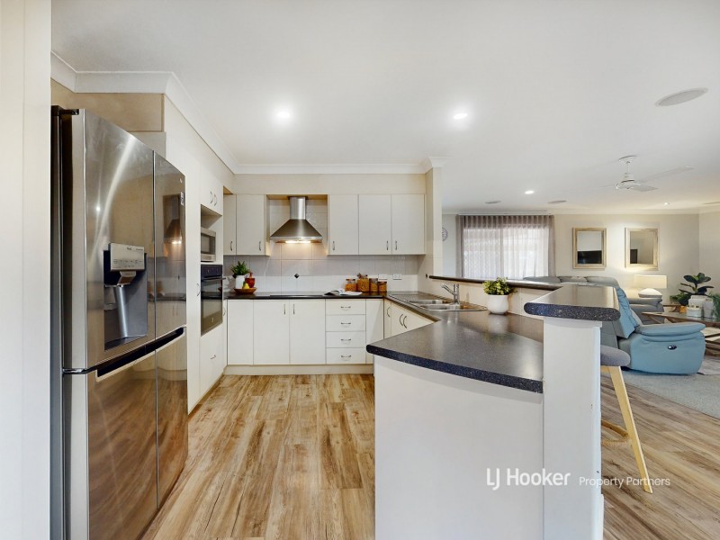 44 Tallowood Way, Sunnybank Hills QLD 4109