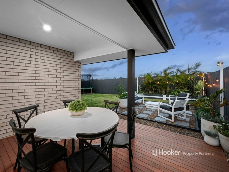 4 Indigo Lane, Park Ridge QLD 4125