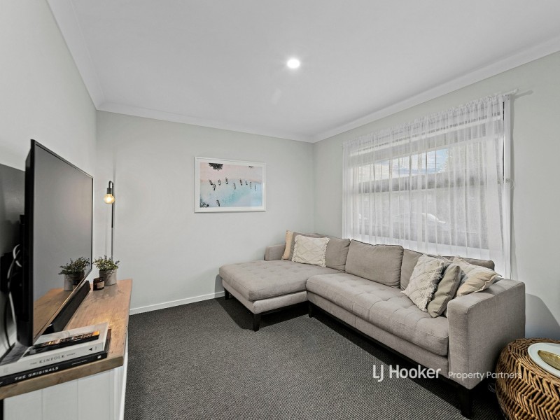 4 Indigo Lane, Park Ridge QLD 4125