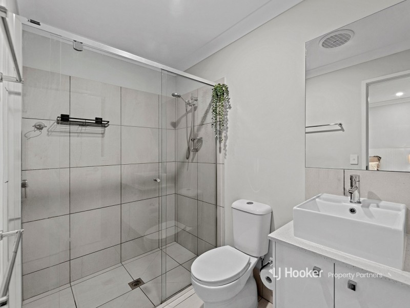 4 Indigo Lane, Park Ridge QLD 4125