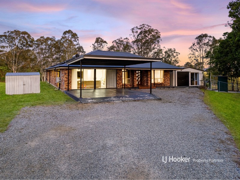 36 Riverina Court, Chambers Flat QLD 4133