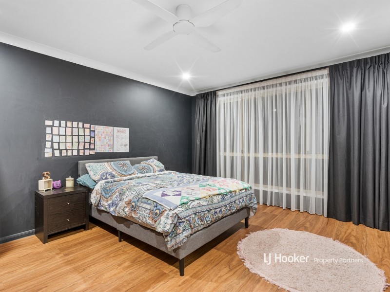 36 Riverina Court, Chambers Flat QLD 4133