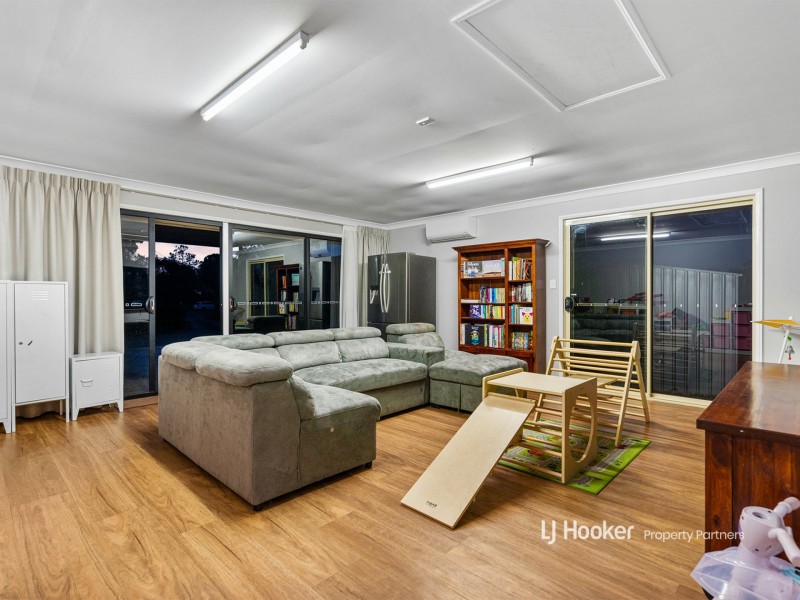 36 Riverina Court, Chambers Flat QLD 4133