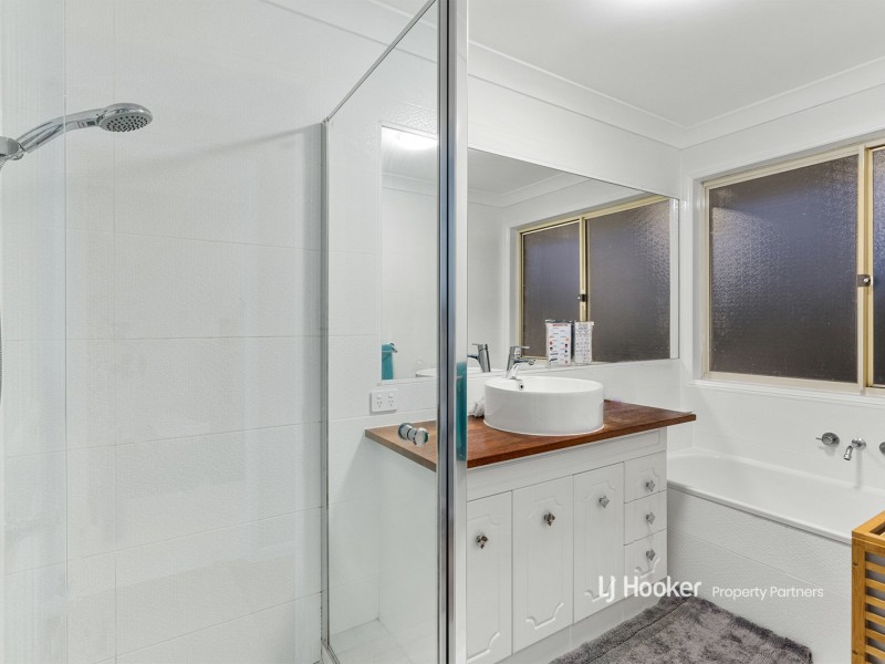 36 Riverina Court, Chambers Flat QLD 4133