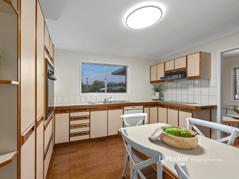 31 Morialta Street, Mansfield QLD 4122