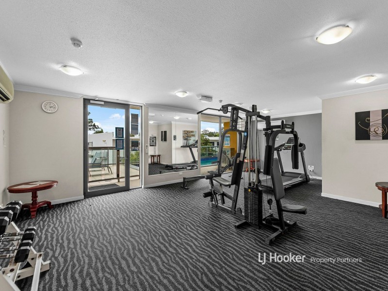 310/14-16 Carol Avenue, Springwood QLD 4127