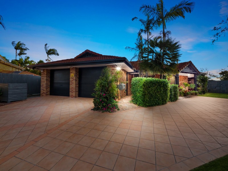 14 Ashford Place, Parkinson QLD 4115