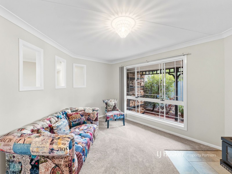 14 Ashford Place, Parkinson QLD 4115