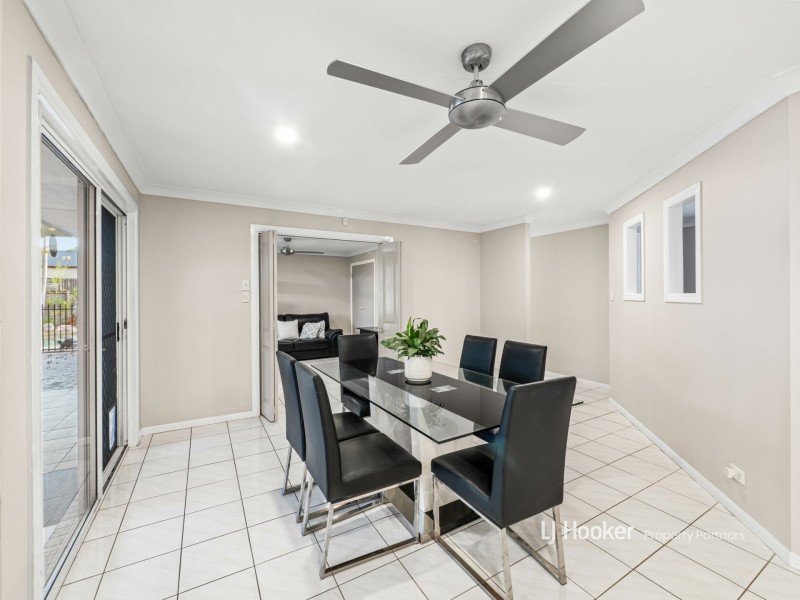14 Ashford Place, Parkinson QLD 4115