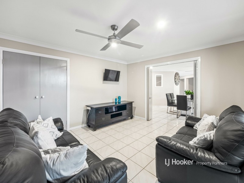14 Ashford Place, Parkinson QLD 4115