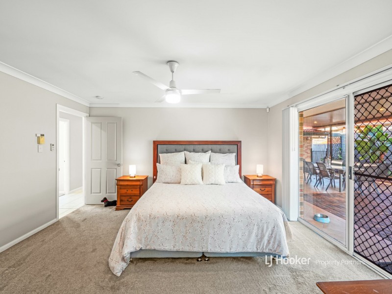 14 Ashford Place, Parkinson QLD 4115