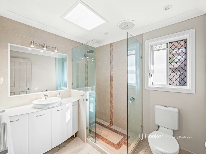 14 Ashford Place, Parkinson QLD 4115