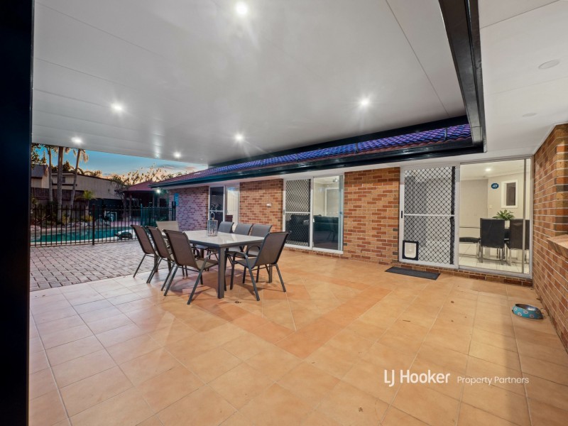 14 Ashford Place, Parkinson QLD 4115