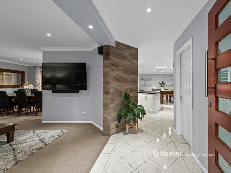 89 Hummingbird Crescent, Wishart QLD 4122