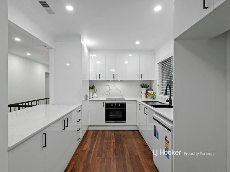 41 Morialta Street, Mansfield QLD 4122