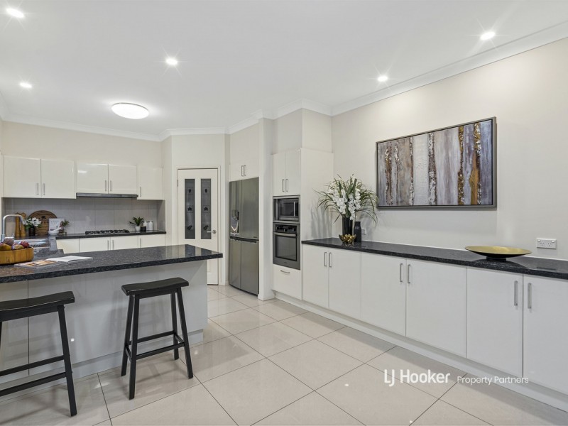 12 Avonlea Place, Eight Mile Plains QLD 4113