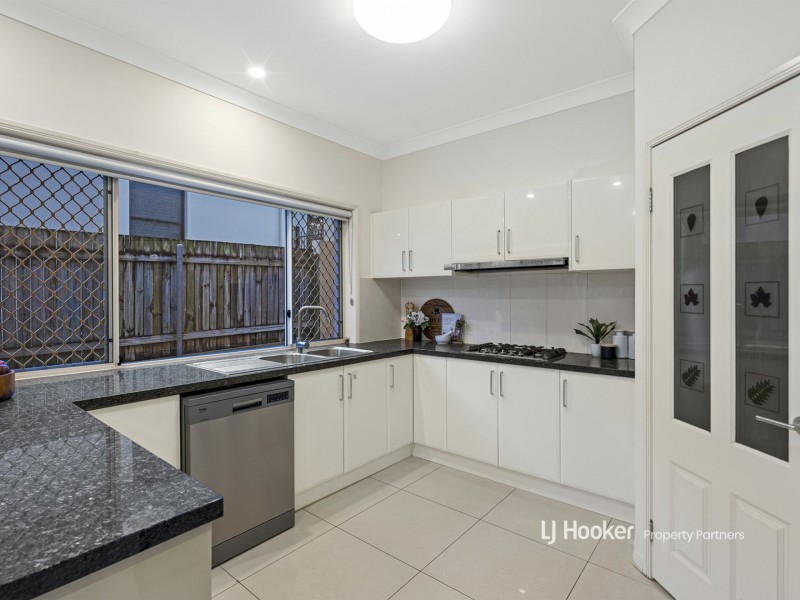 12 Avonlea Place, Eight Mile Plains QLD 4113