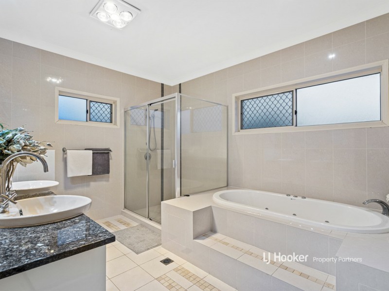 12 Avonlea Place, Eight Mile Plains QLD 4113