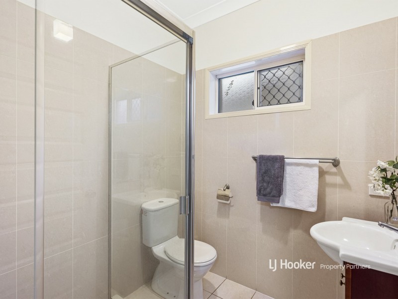 12 Avonlea Place, Eight Mile Plains QLD 4113