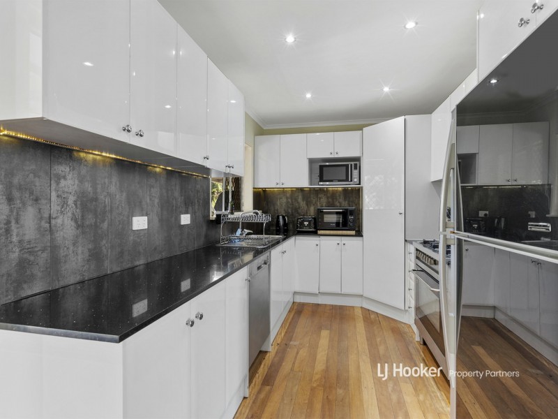 2 Leanne Street, Rochedale South QLD 4123