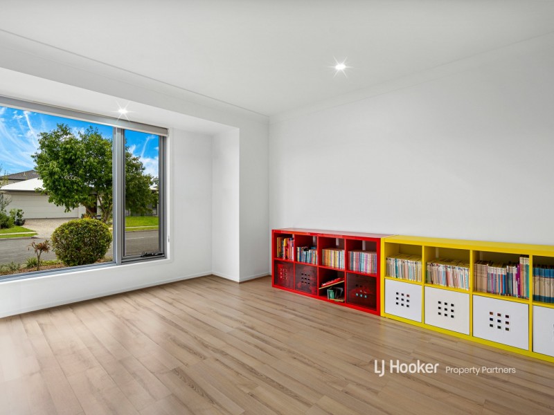 13 Pallara Avenue, Pallara QLD 4110