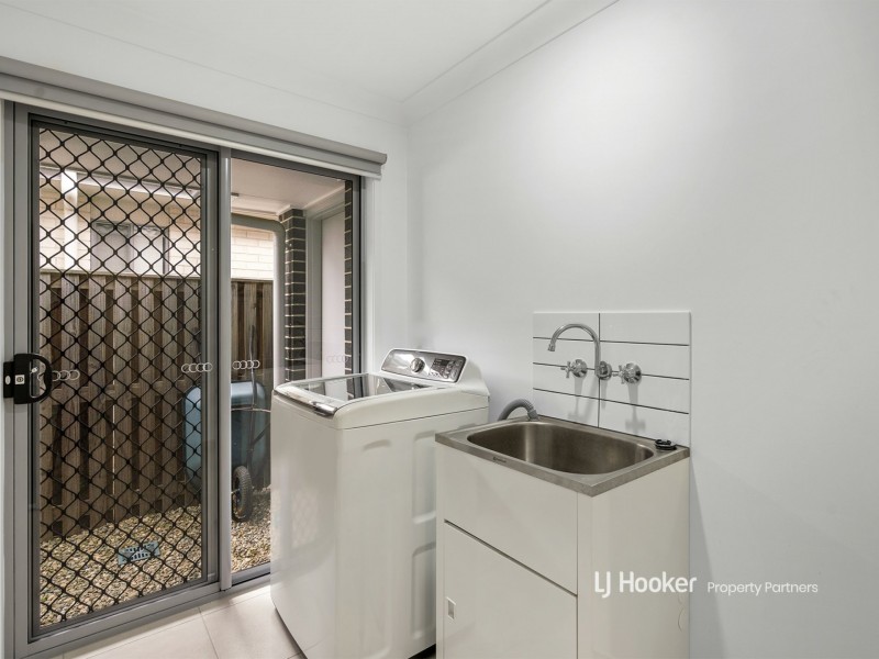 13 Pallara Avenue, Pallara QLD 4110