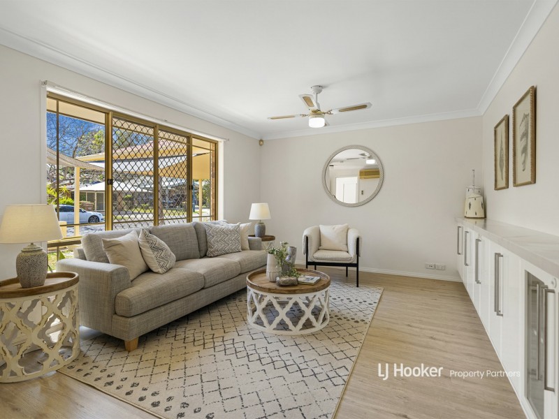 25 Solandra Crescent, Calamvale QLD 4116