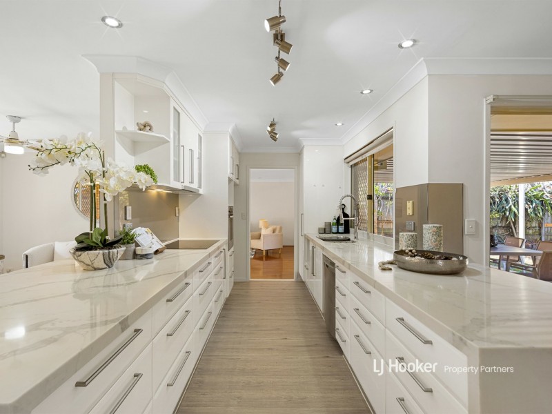 25 Solandra Crescent, Calamvale QLD 4116