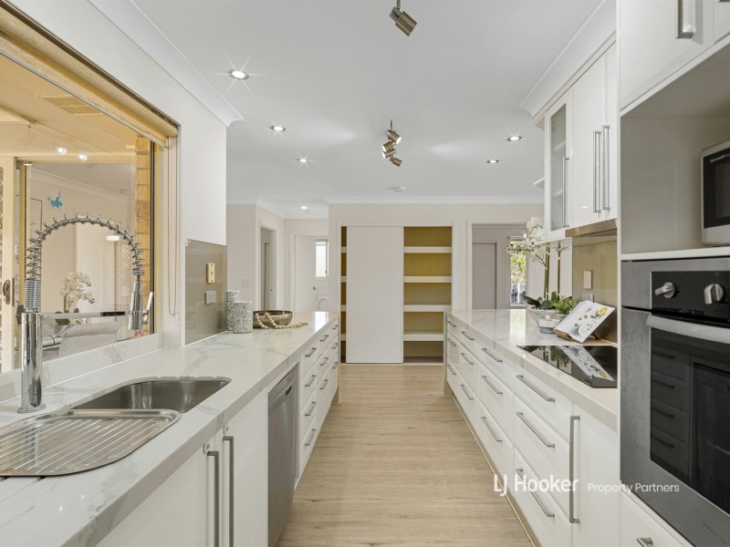 25 Solandra Crescent, Calamvale QLD 4116