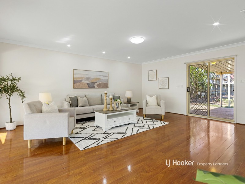 25 Solandra Crescent, Calamvale QLD 4116